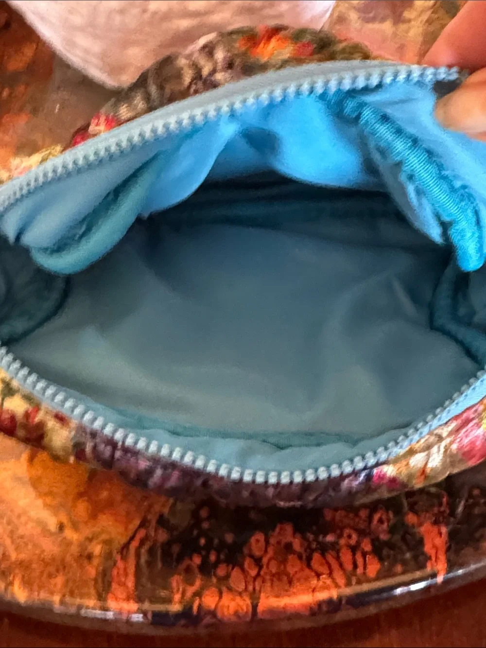 NATURAL LIFE Cosmetic Bag with 4 Bath & Body Works Mists